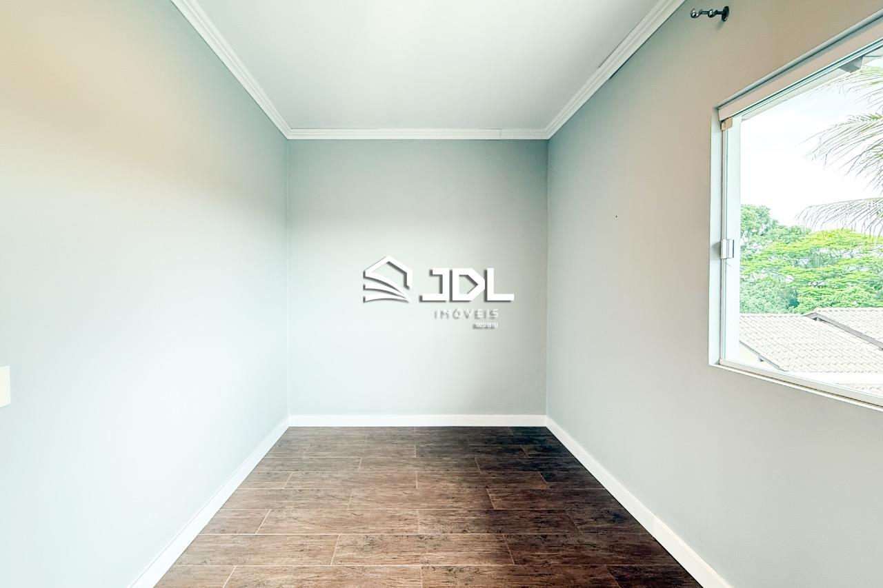 Casa à venda no bairro Salto: 