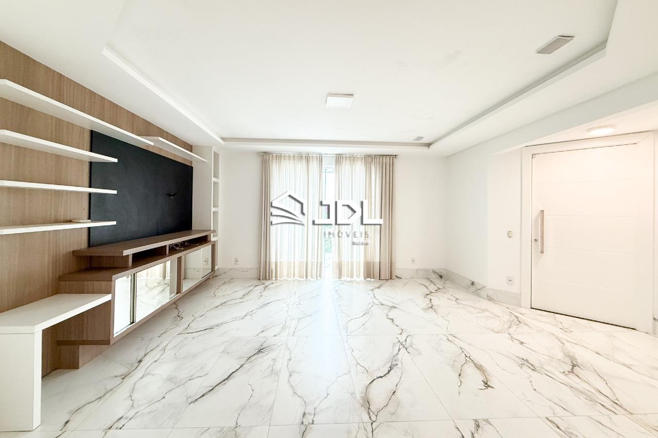 Casa à venda no bairro Salto: 