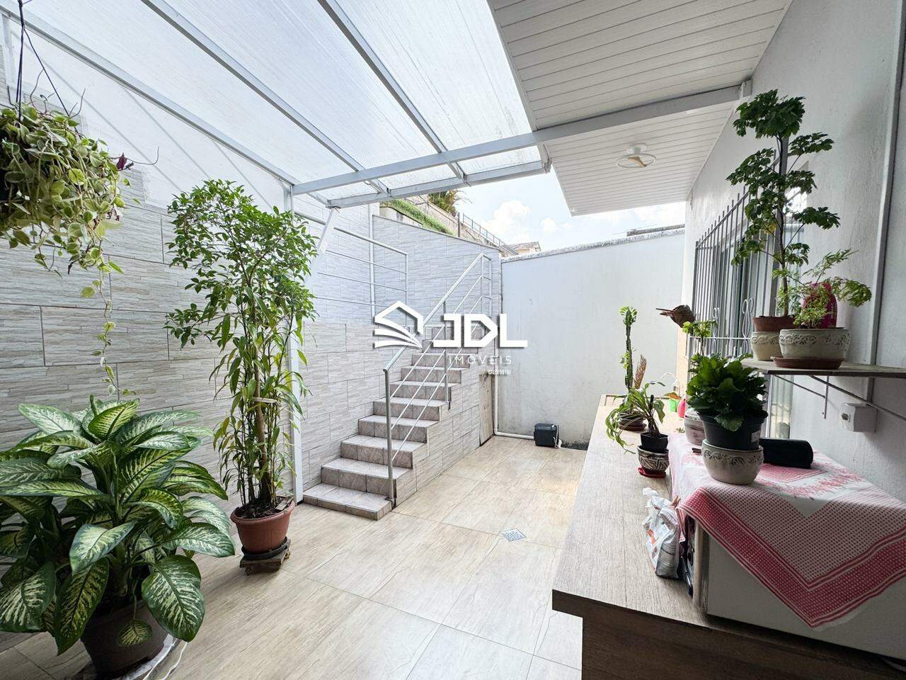 Casa à venda no bairro Velha: 