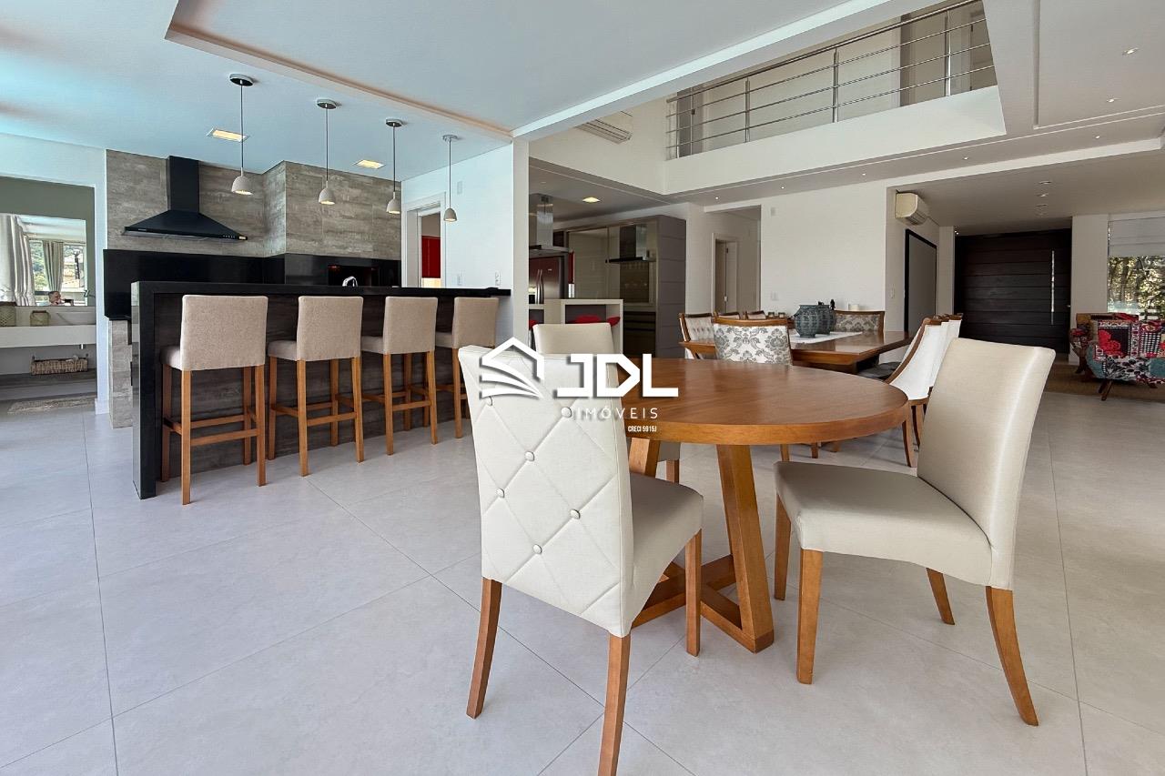 Casa à venda no bairro Itoupava Central: 