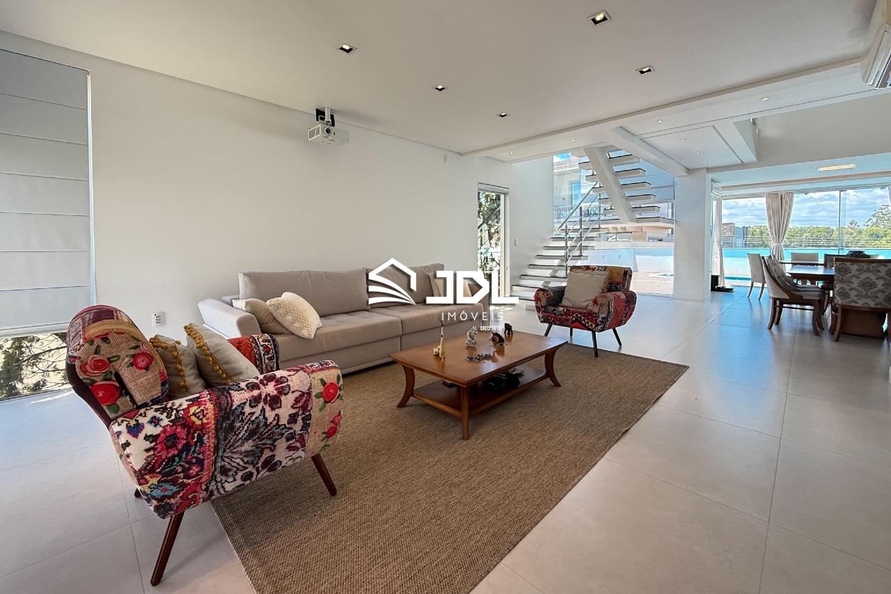 Casa à venda no bairro Itoupava Central: 