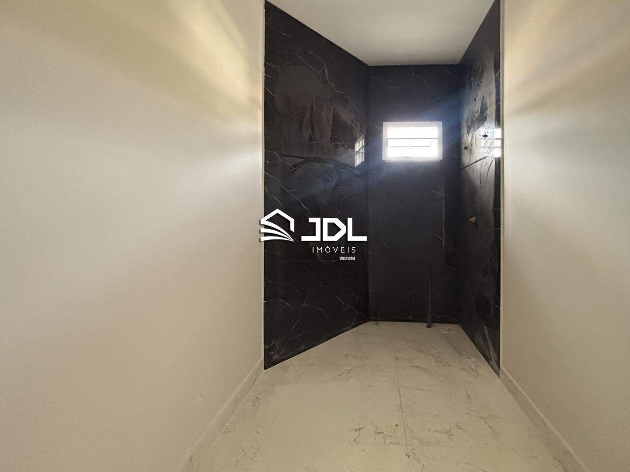 Casa à venda no bairro Tribess: 