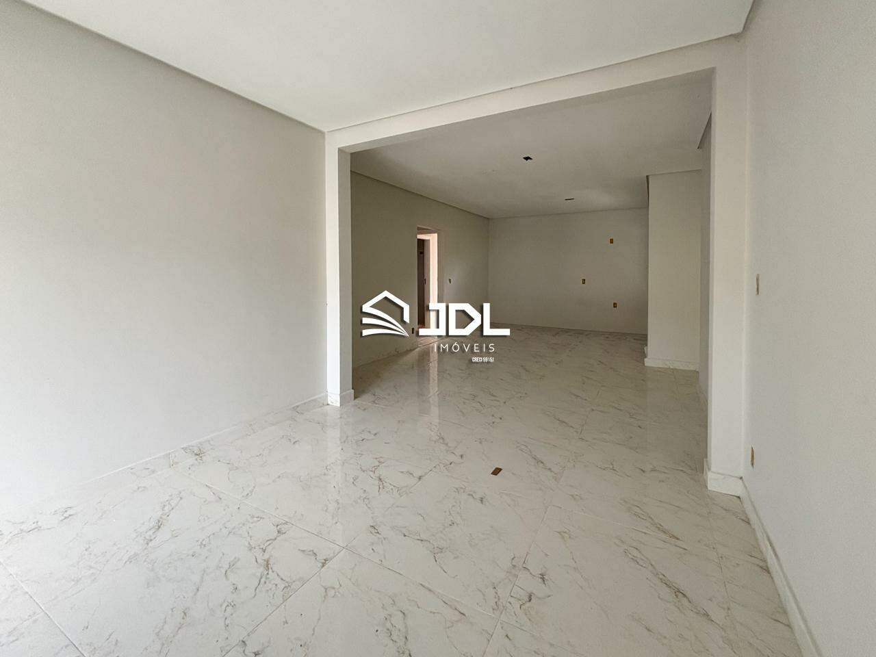 Casa à venda no bairro Tribess: 