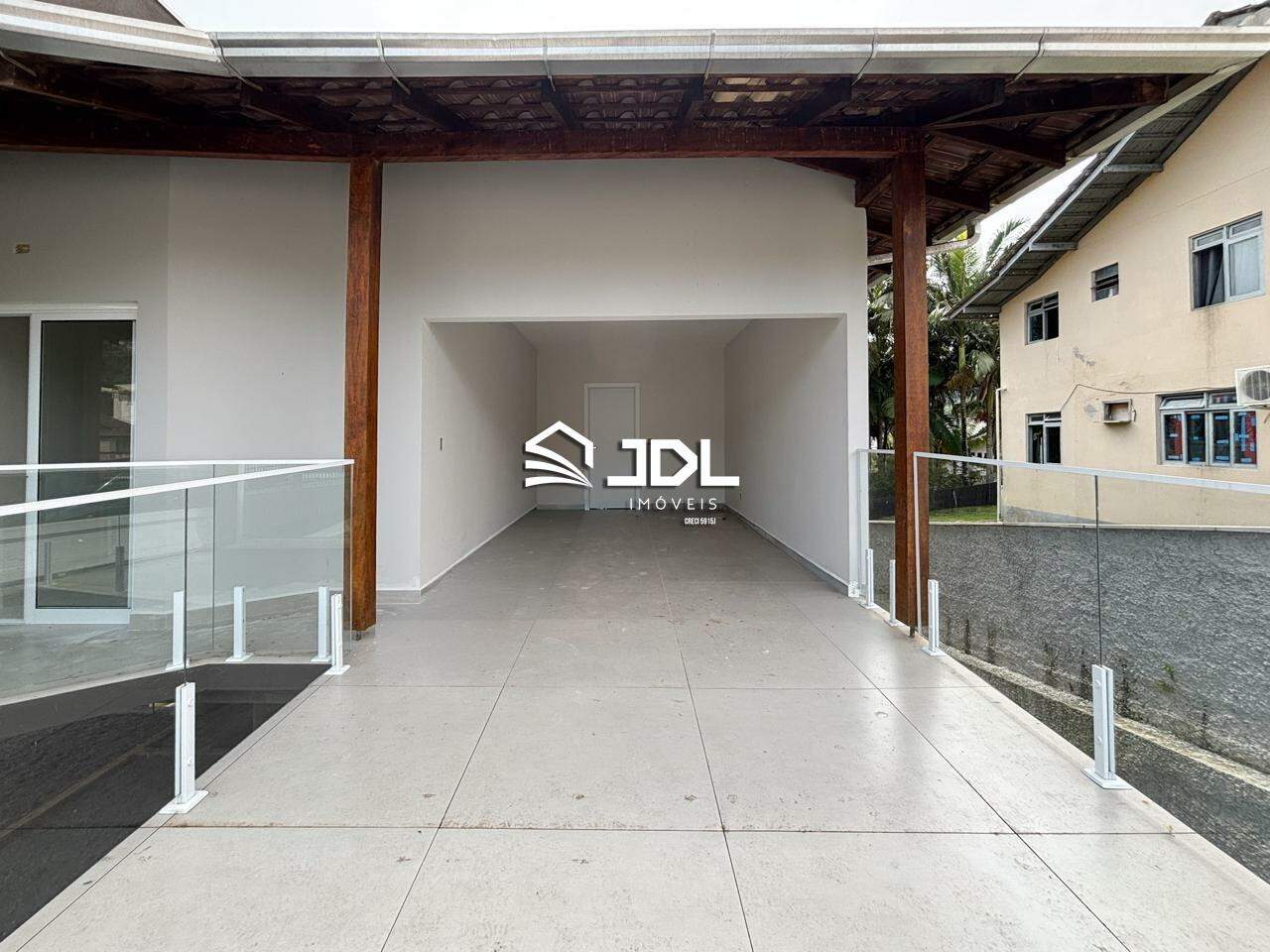 Casa à venda no bairro Tribess: 