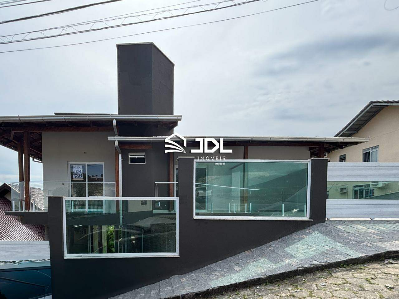 Casa à venda no bairro Tribess: 