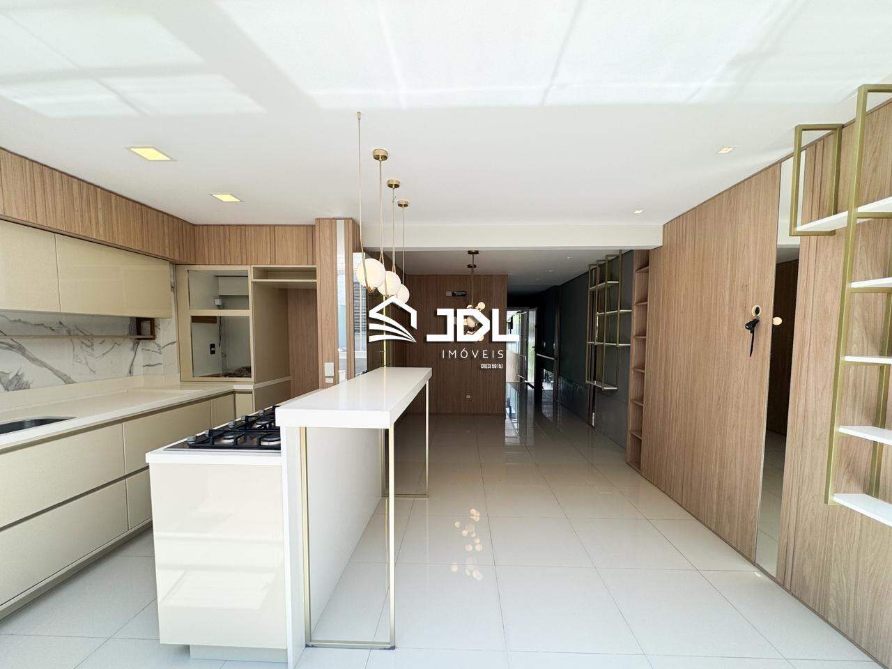 Casa à venda no bairro Água Verde: 