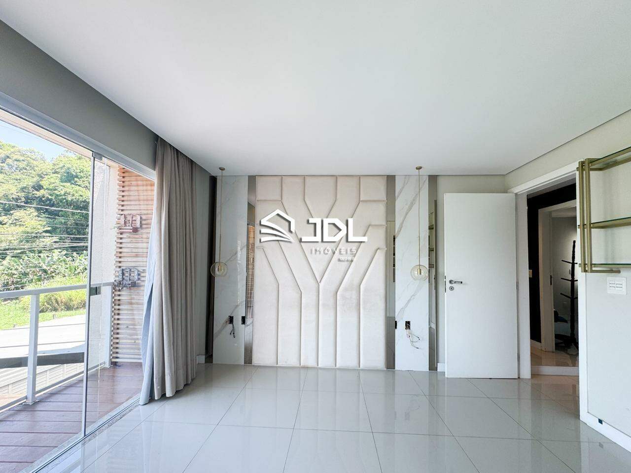 Casa à venda no bairro Água Verde: 