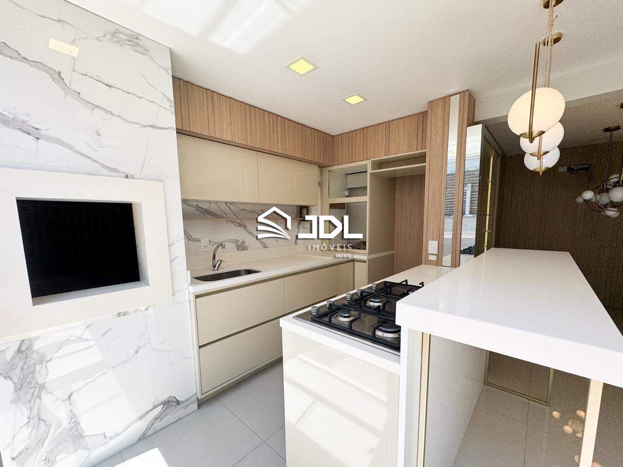 Casa à venda no bairro Água Verde: 