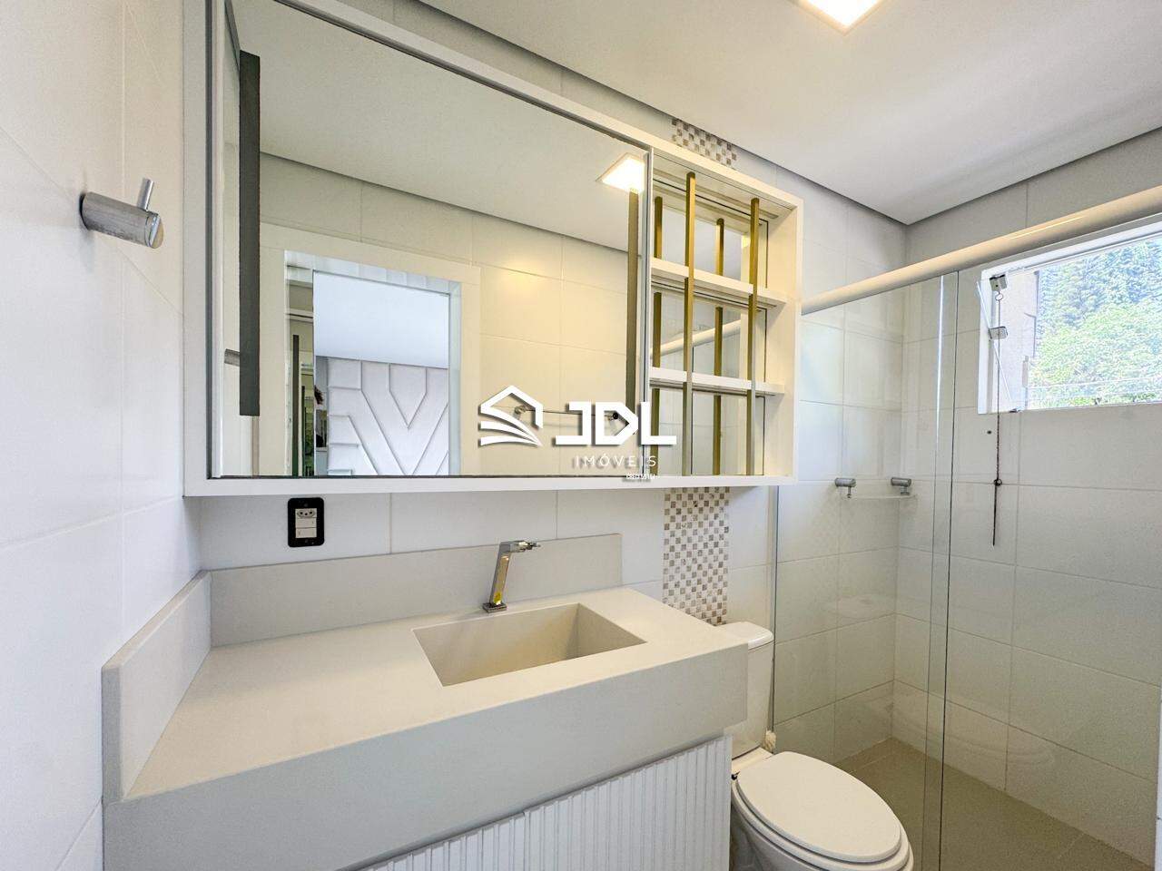 Casa à venda no bairro Água Verde: 