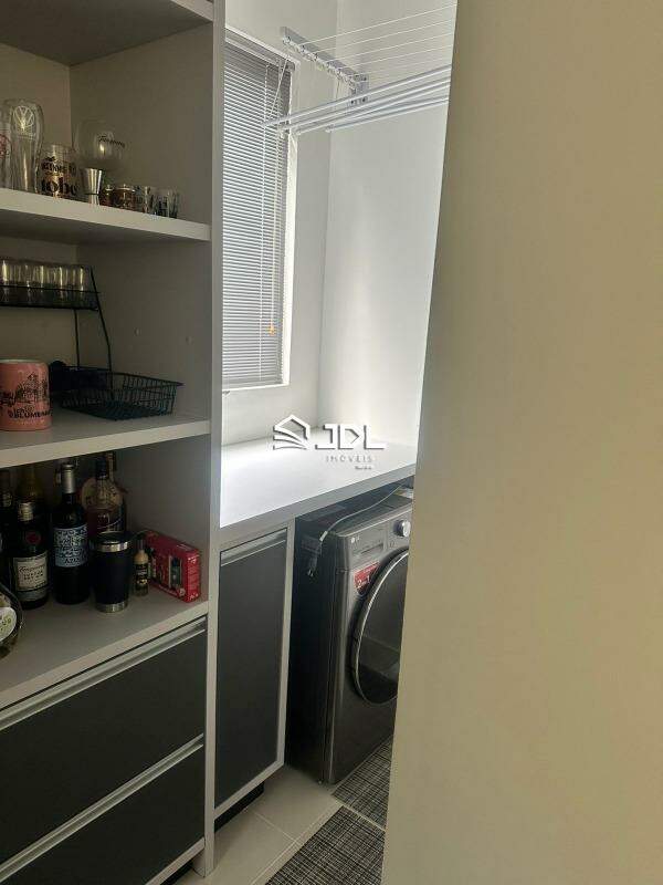 Apartamento à venda no bairro Centro: 