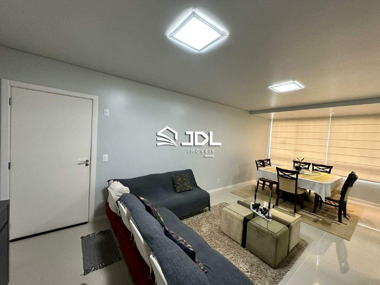 Apartamento à venda no bairro Centro: 