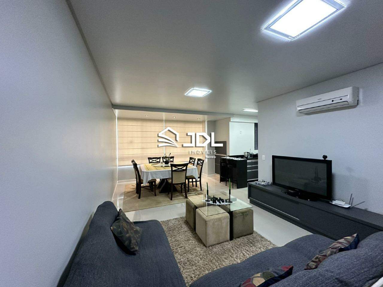 Apartamento à venda no bairro Centro: 