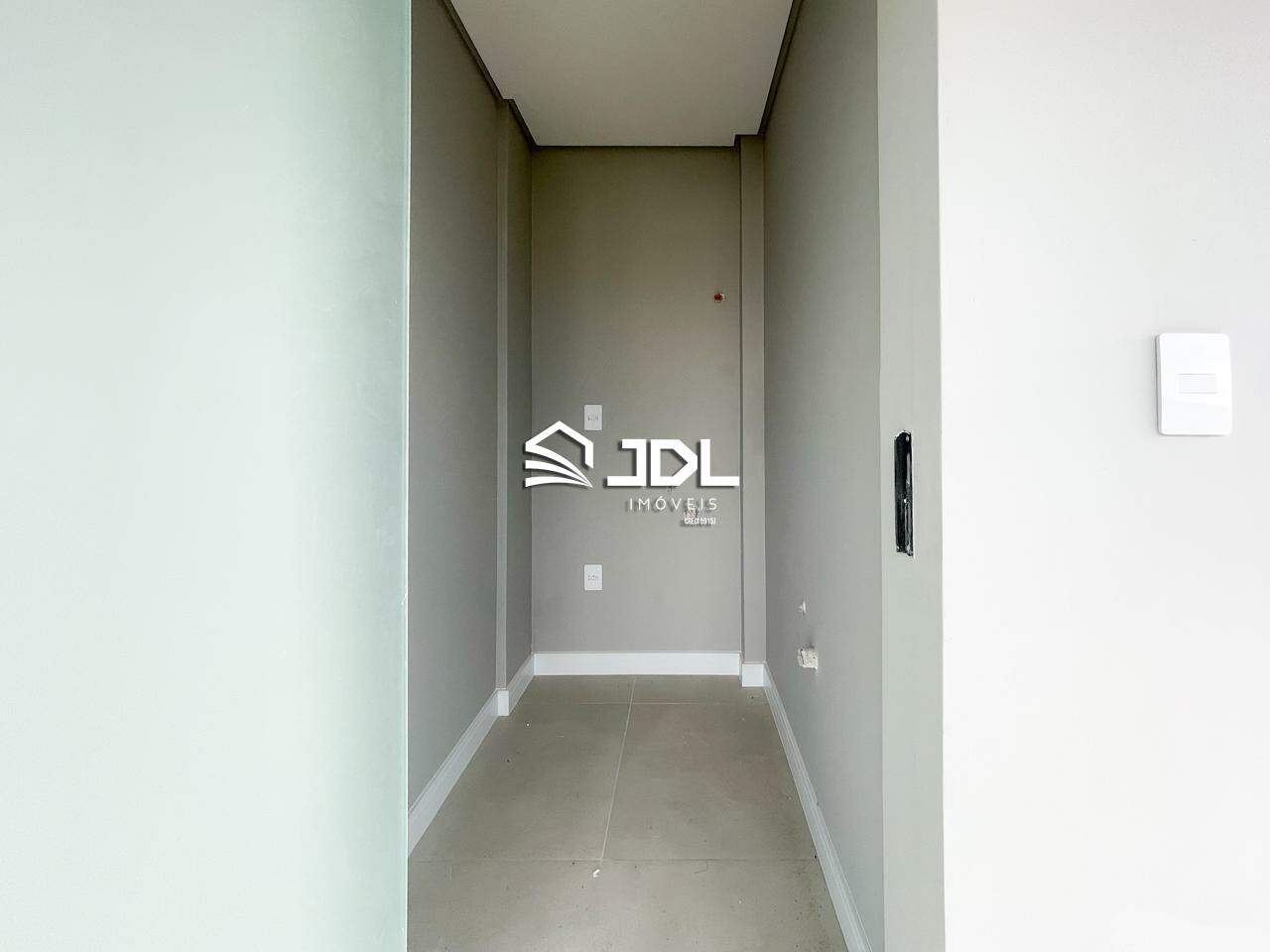 Apartamento à venda no bairro Itacolomi: LAVAÇÃO