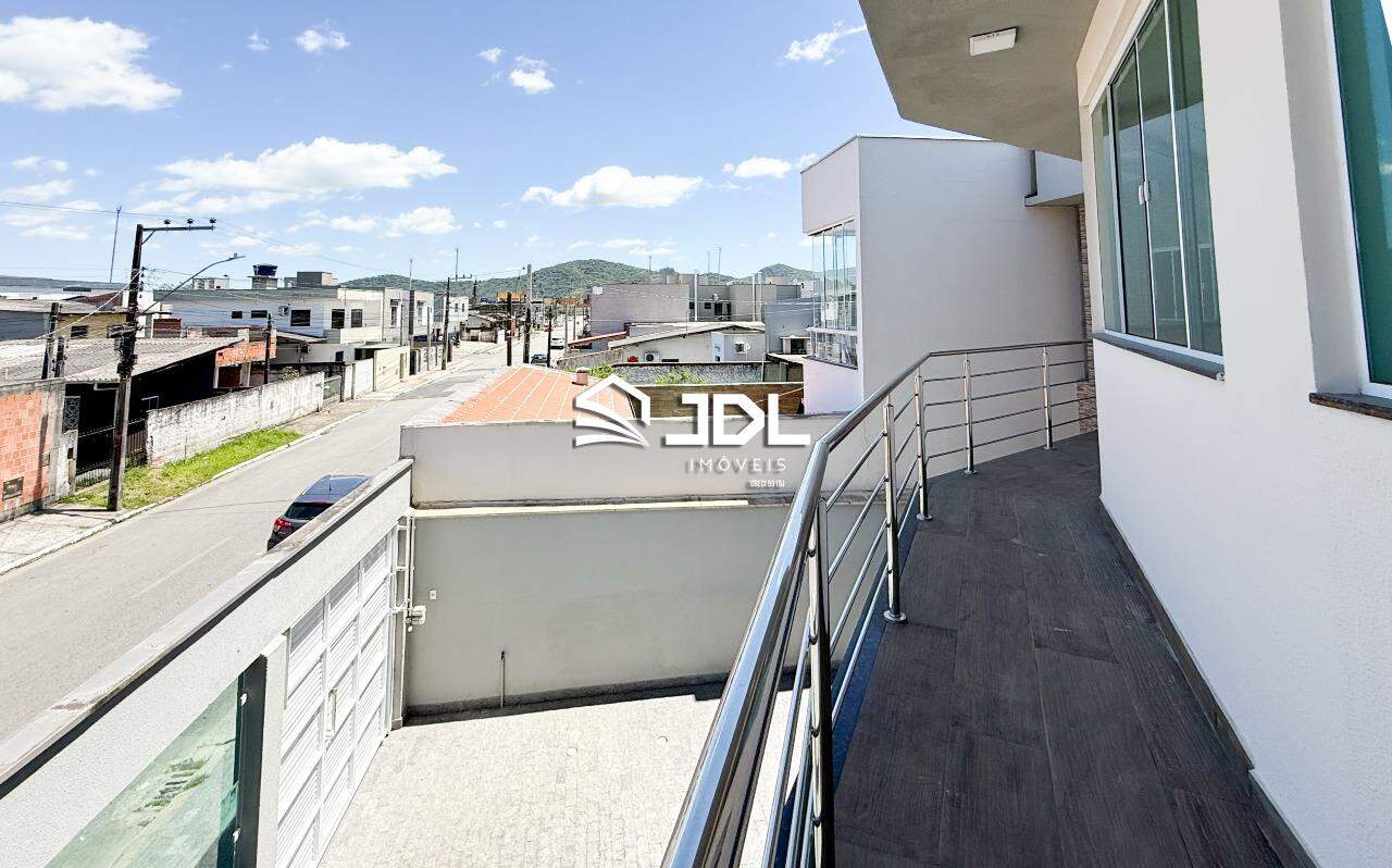 Casa à venda no bairro Murta: 