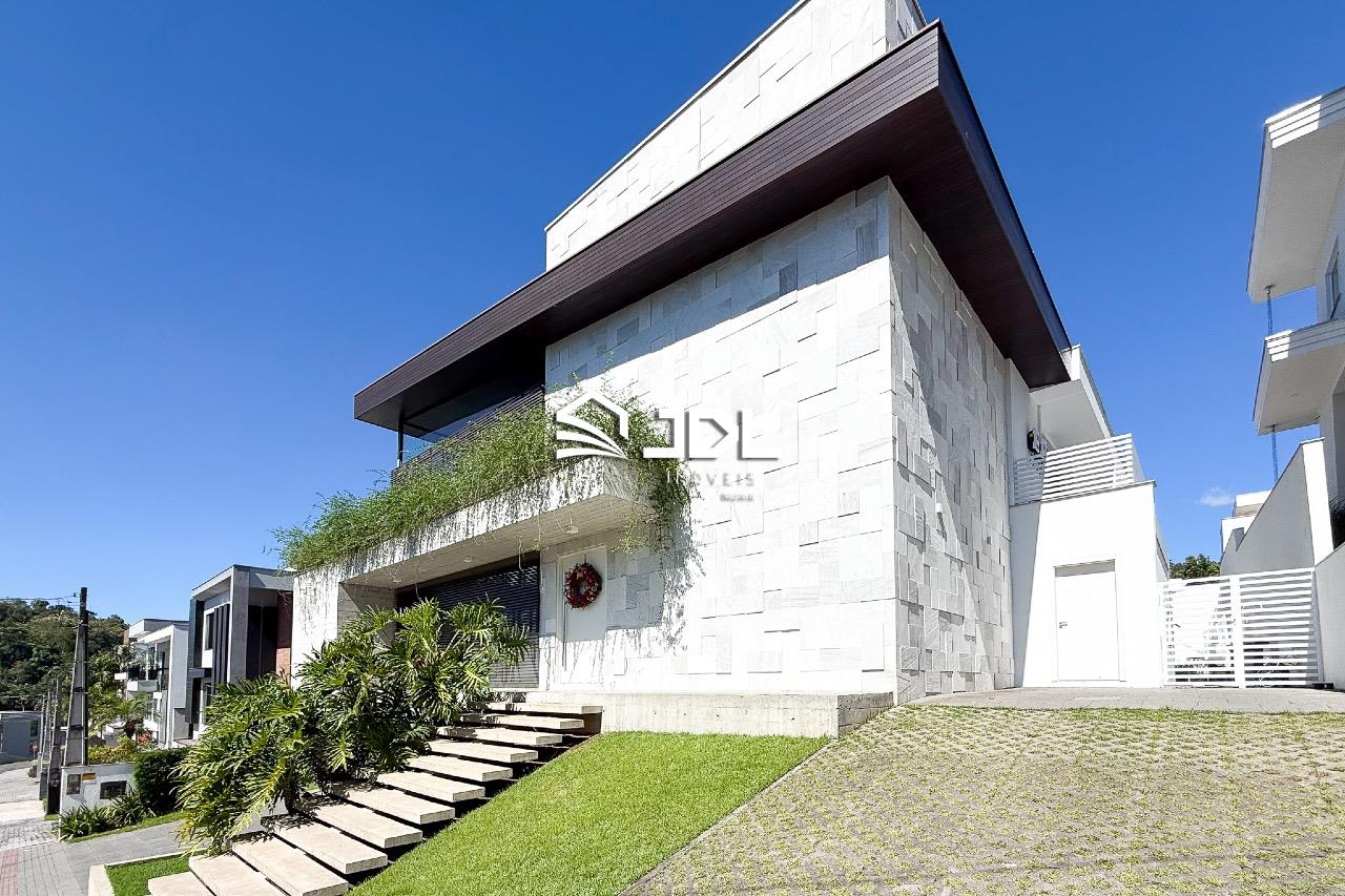 Casa à venda no bairro Itoupava Central: 