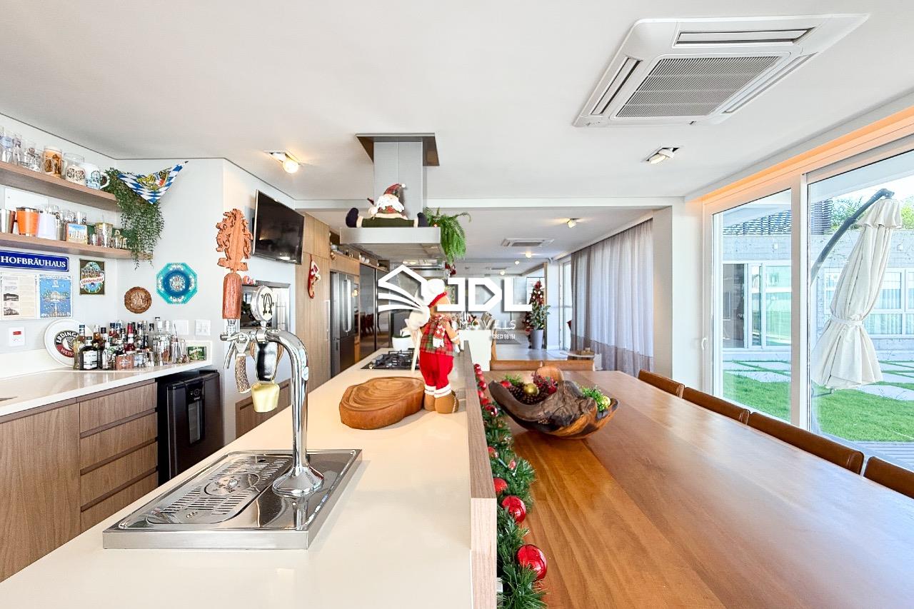 Casa à venda no bairro Itoupava Central: 