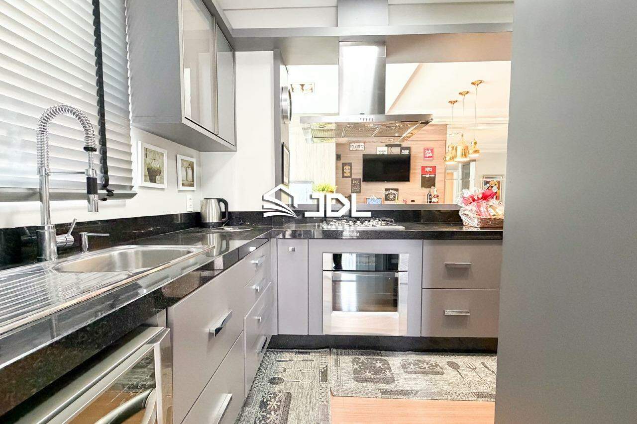 Apartamento à venda no bairro Victor Konder: 