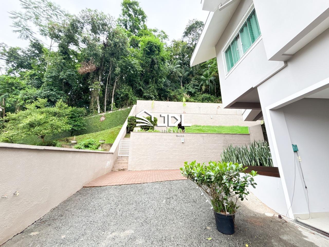 Casa à venda no bairro Itoupava Seca: 