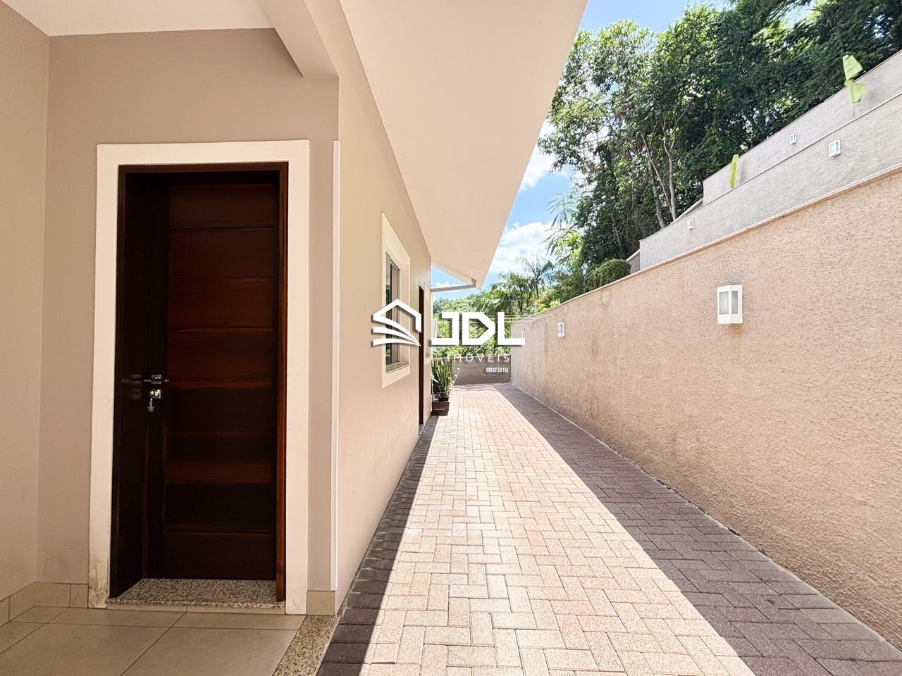 Casa à venda no bairro Itoupava Seca: 