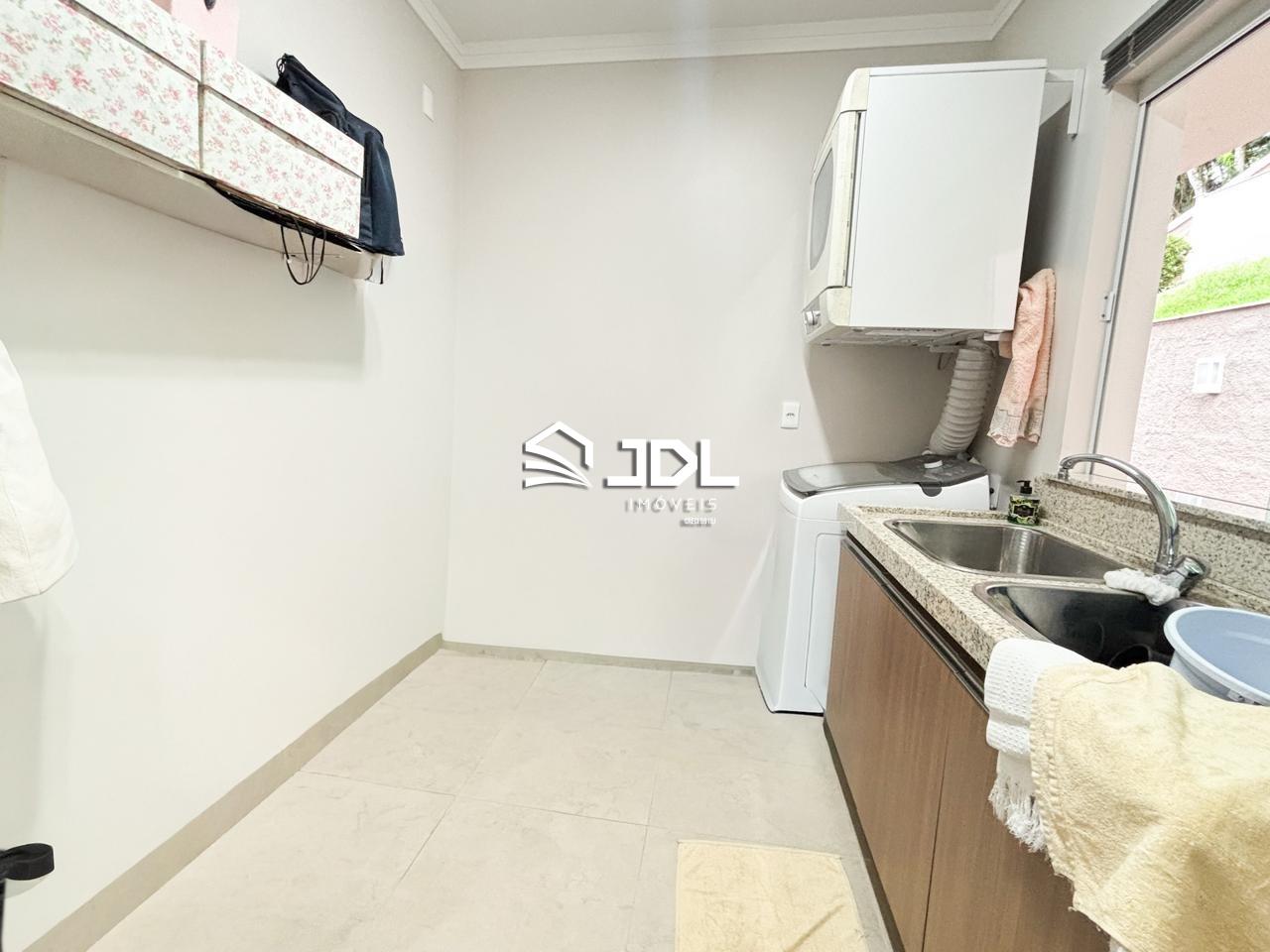 Casa à venda no bairro Itoupava Seca: 