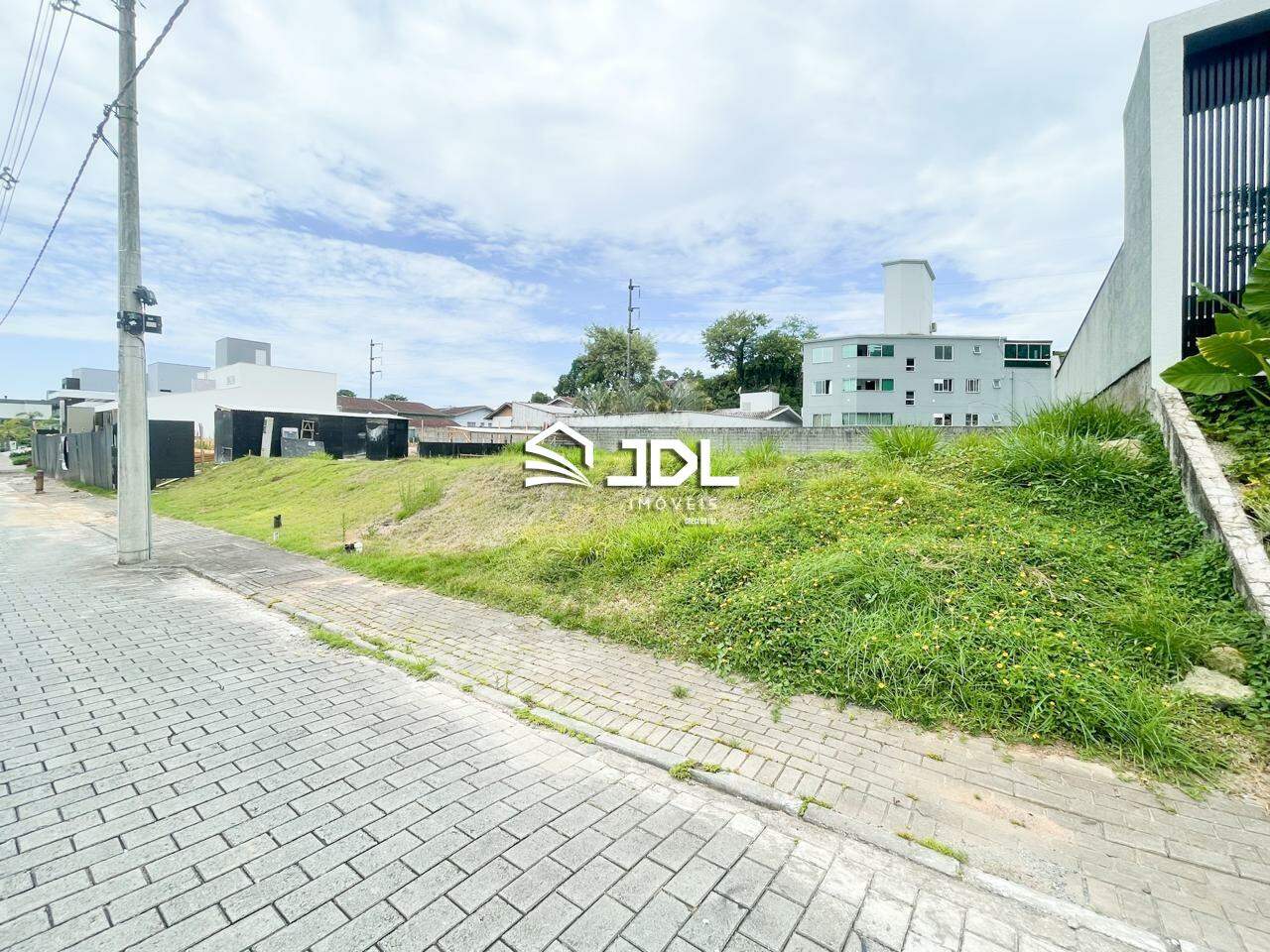 Lote em condomínio à venda no bairro Velha: 