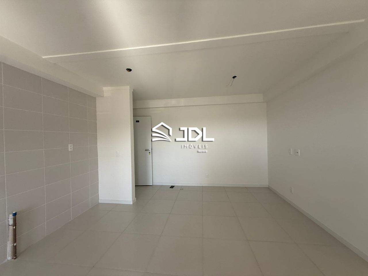 Apartamento à venda no bairro Armação: 