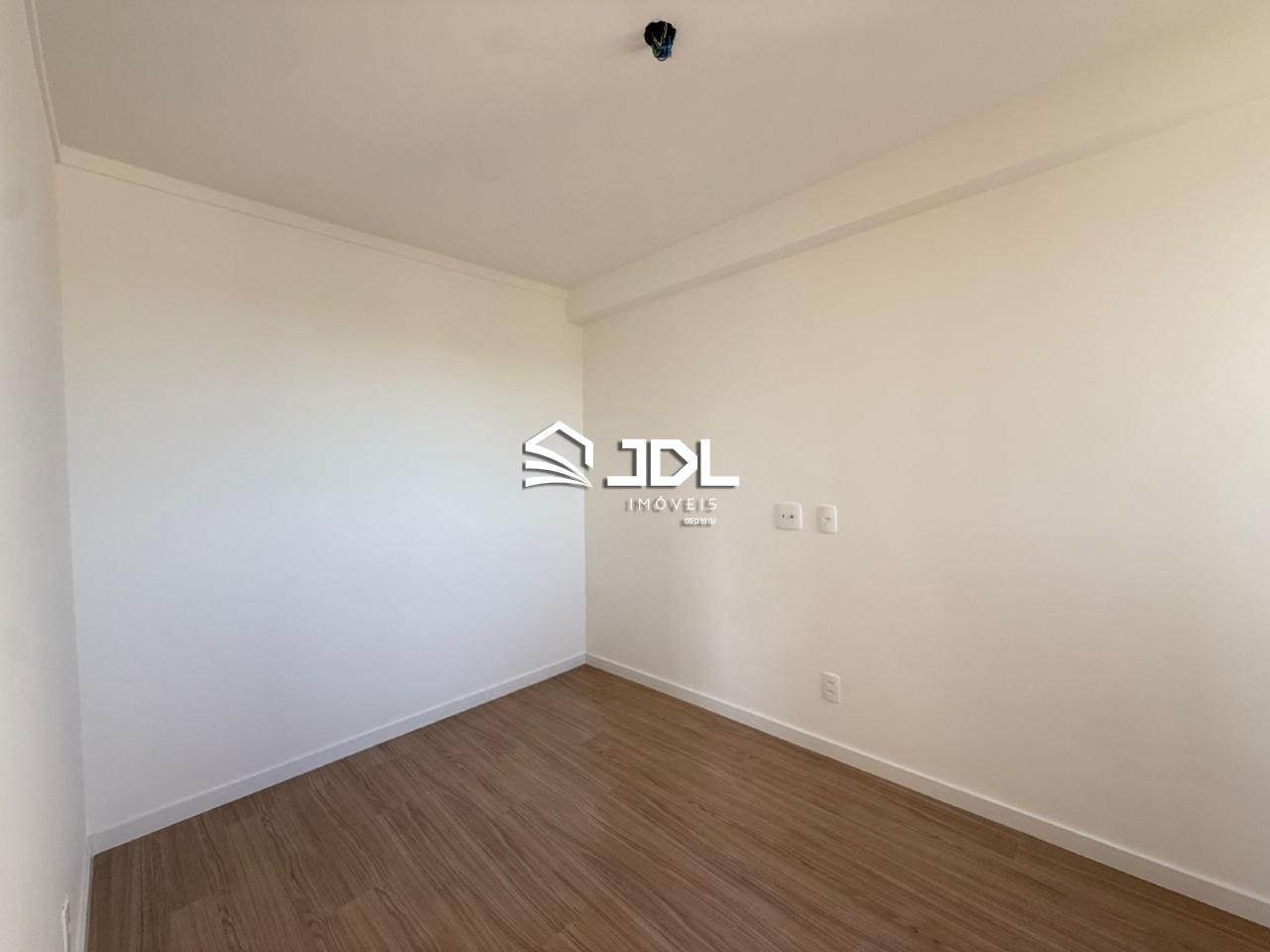 Apartamento à venda no bairro Armação: 