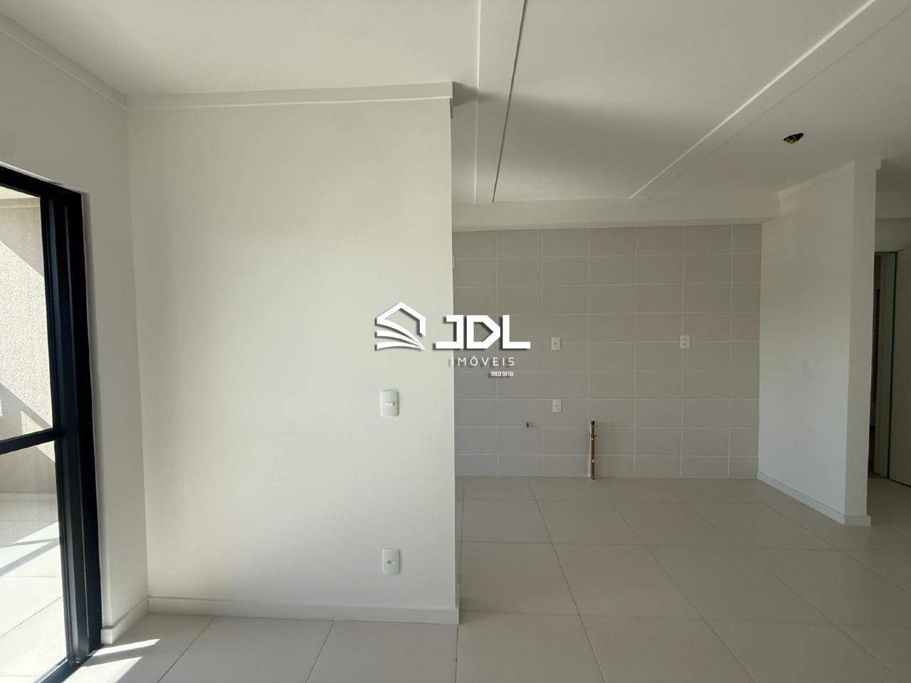 Apartamento à venda no bairro Armação: 