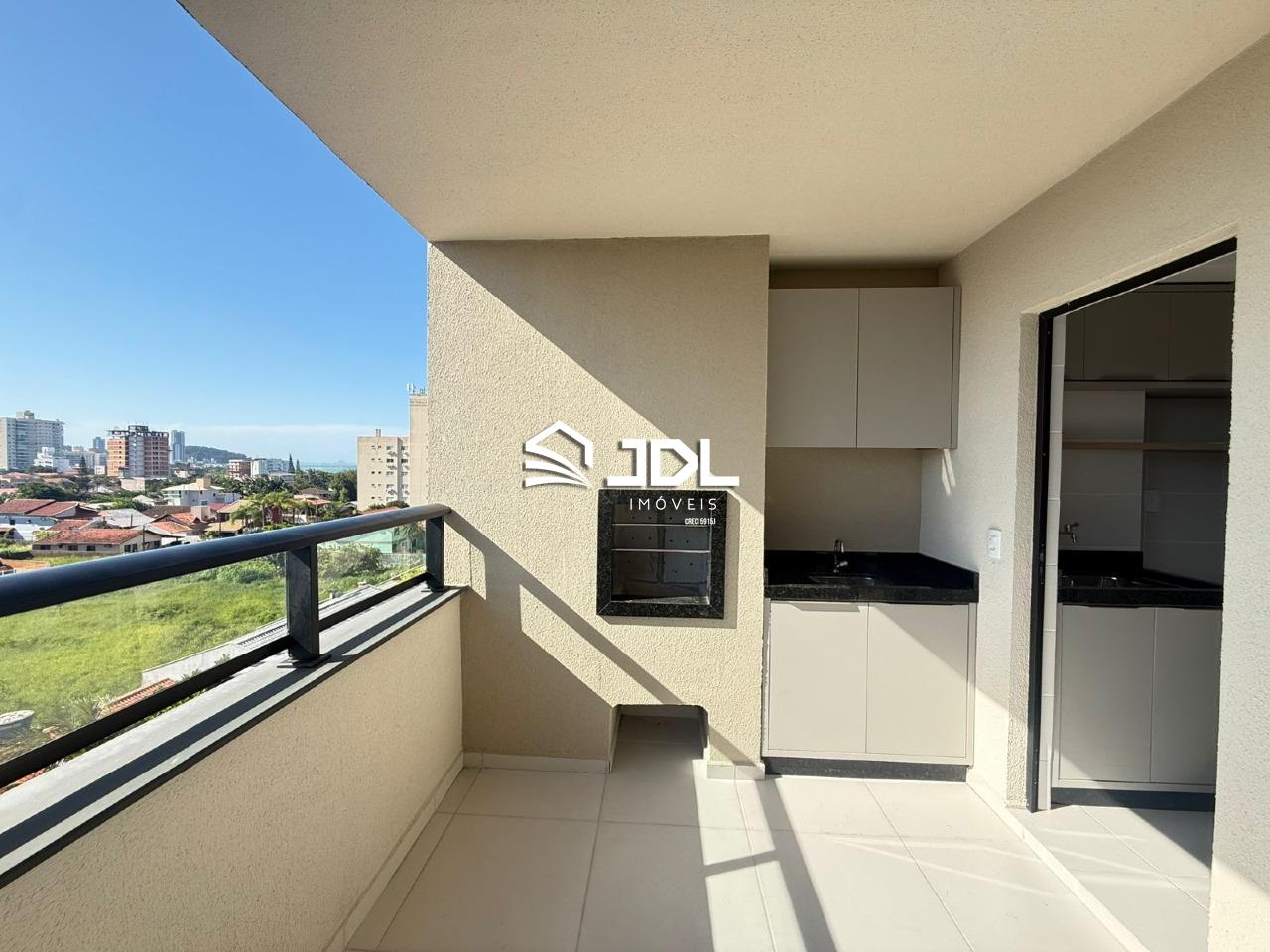 Apartamento à venda no bairro Armação: 