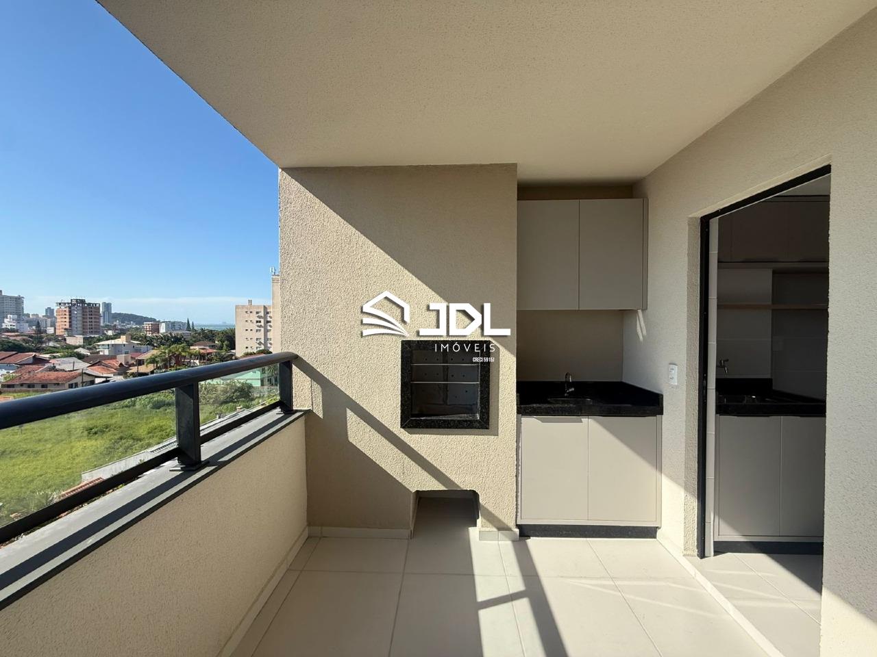 Apartamento à venda no bairro Armação: 