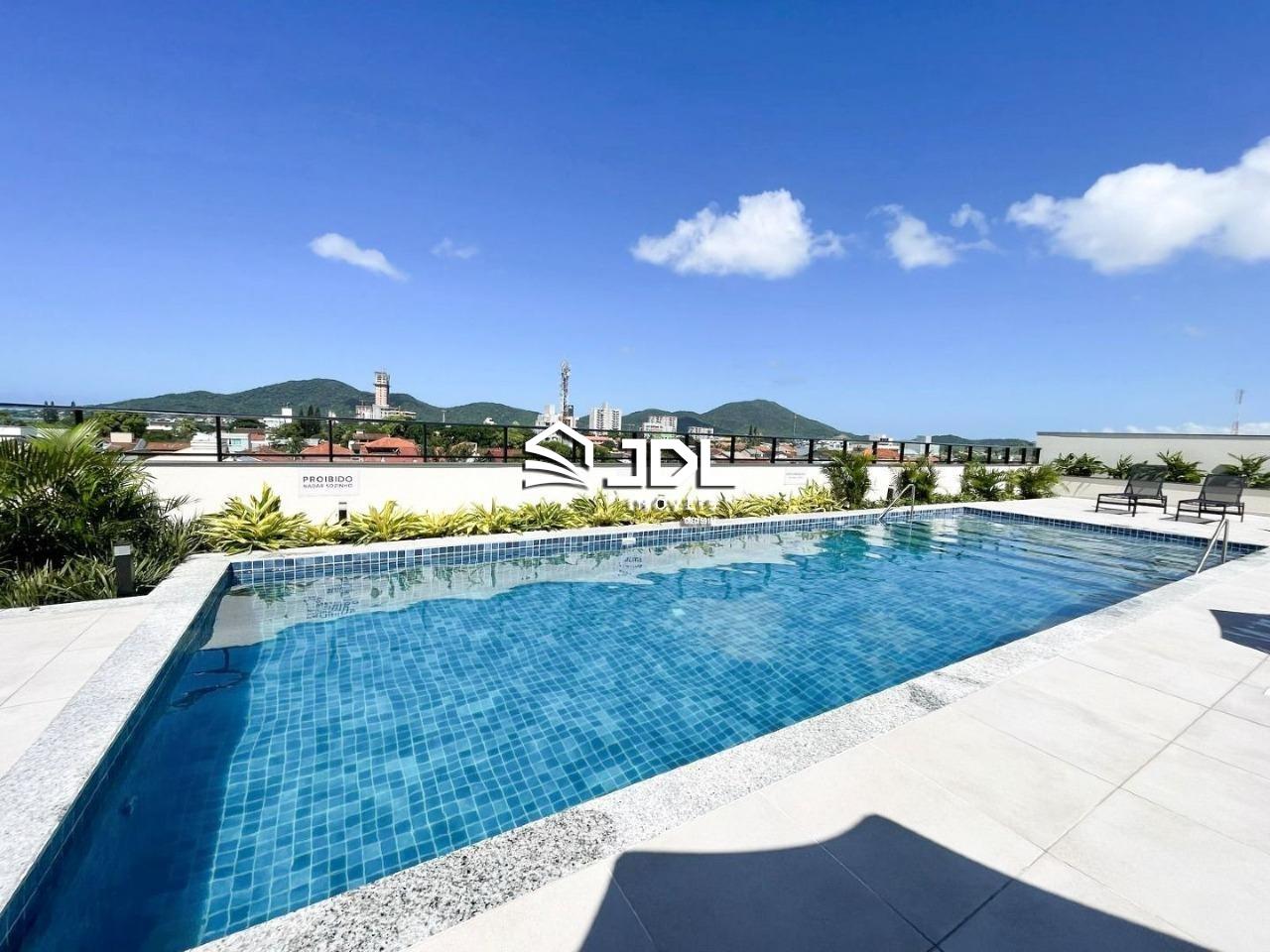 Apartamento à venda no bairro Armação: 