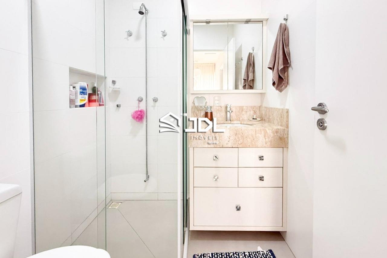 Casa à venda no bairro Velha: 