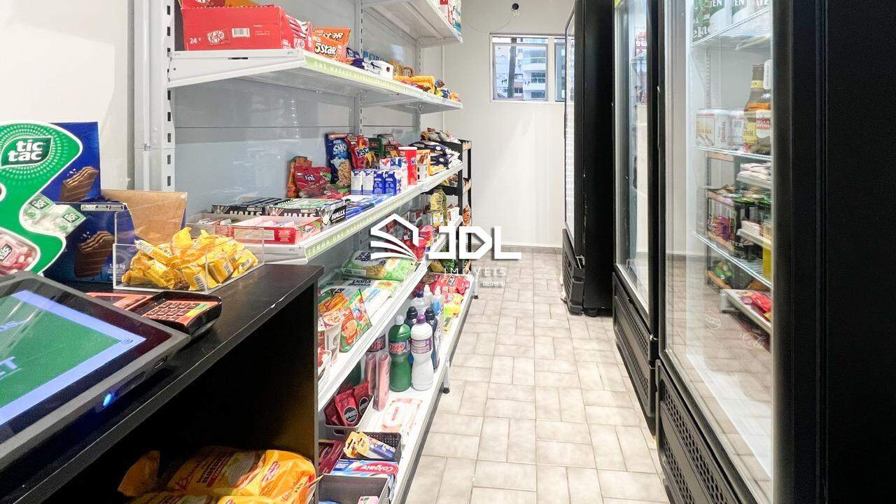 Apartamento à venda no bairro Victor Konder: 