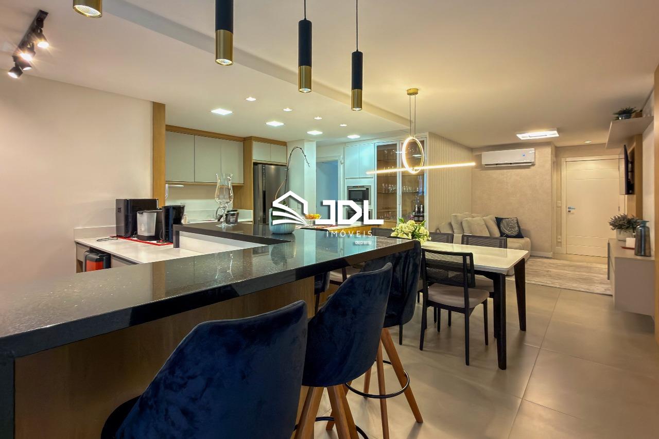 Apartamento à venda no bairro Centro: 