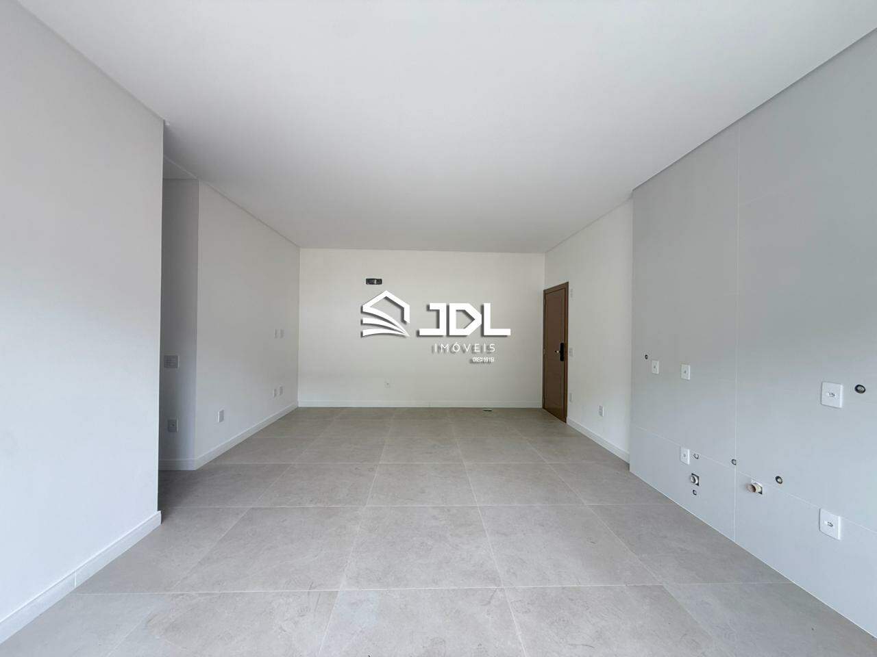 Apartamento à venda no bairro Cabeçudas:
