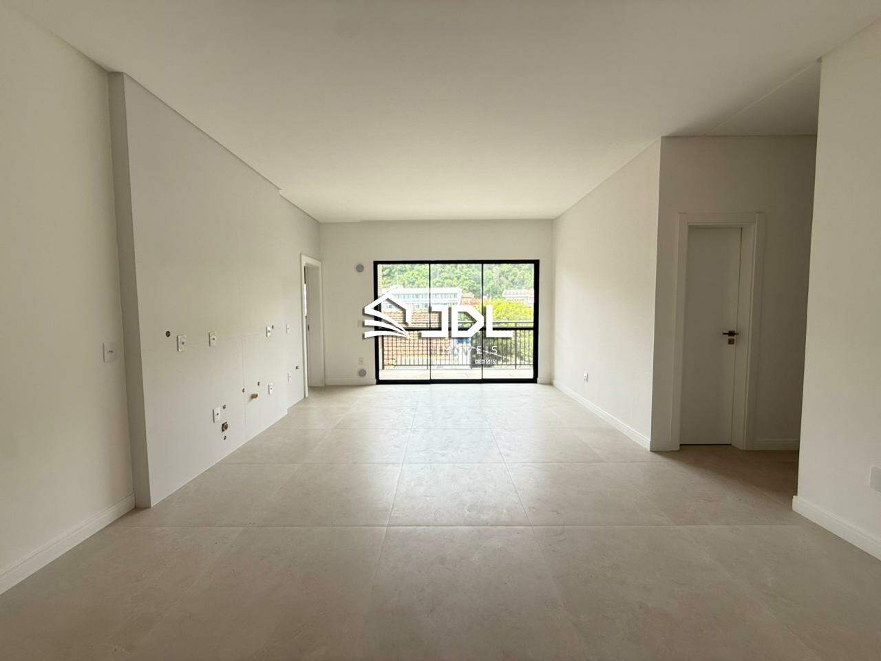Apartamento à venda no bairro Cabeçudas: