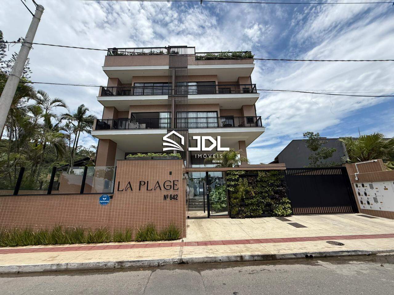 Apartamento à venda no bairro Cabeçudas: 
