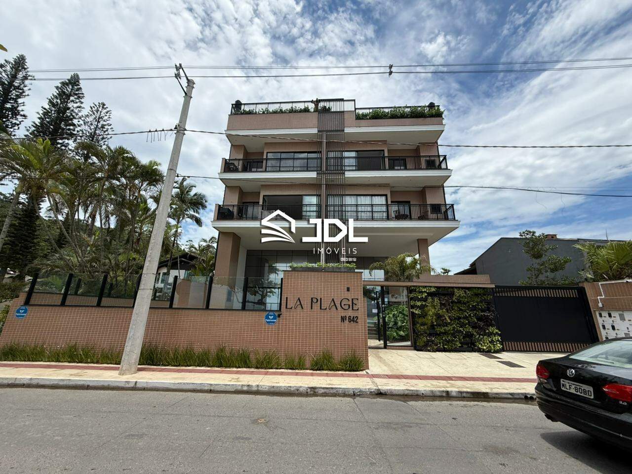 Apartamento à venda no bairro Cabeçudas: