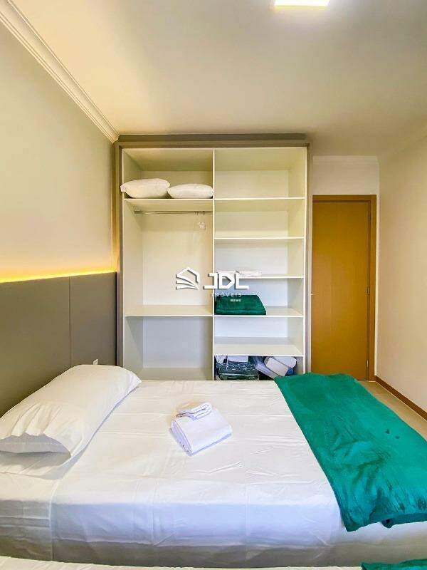 Apartamento à venda no bairro Centro: 