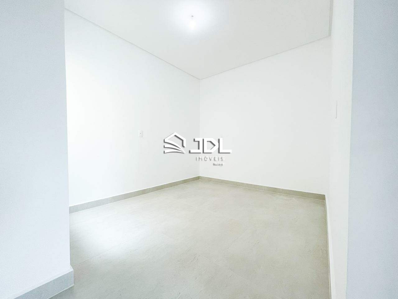 Casa à venda no bairro Armação: 