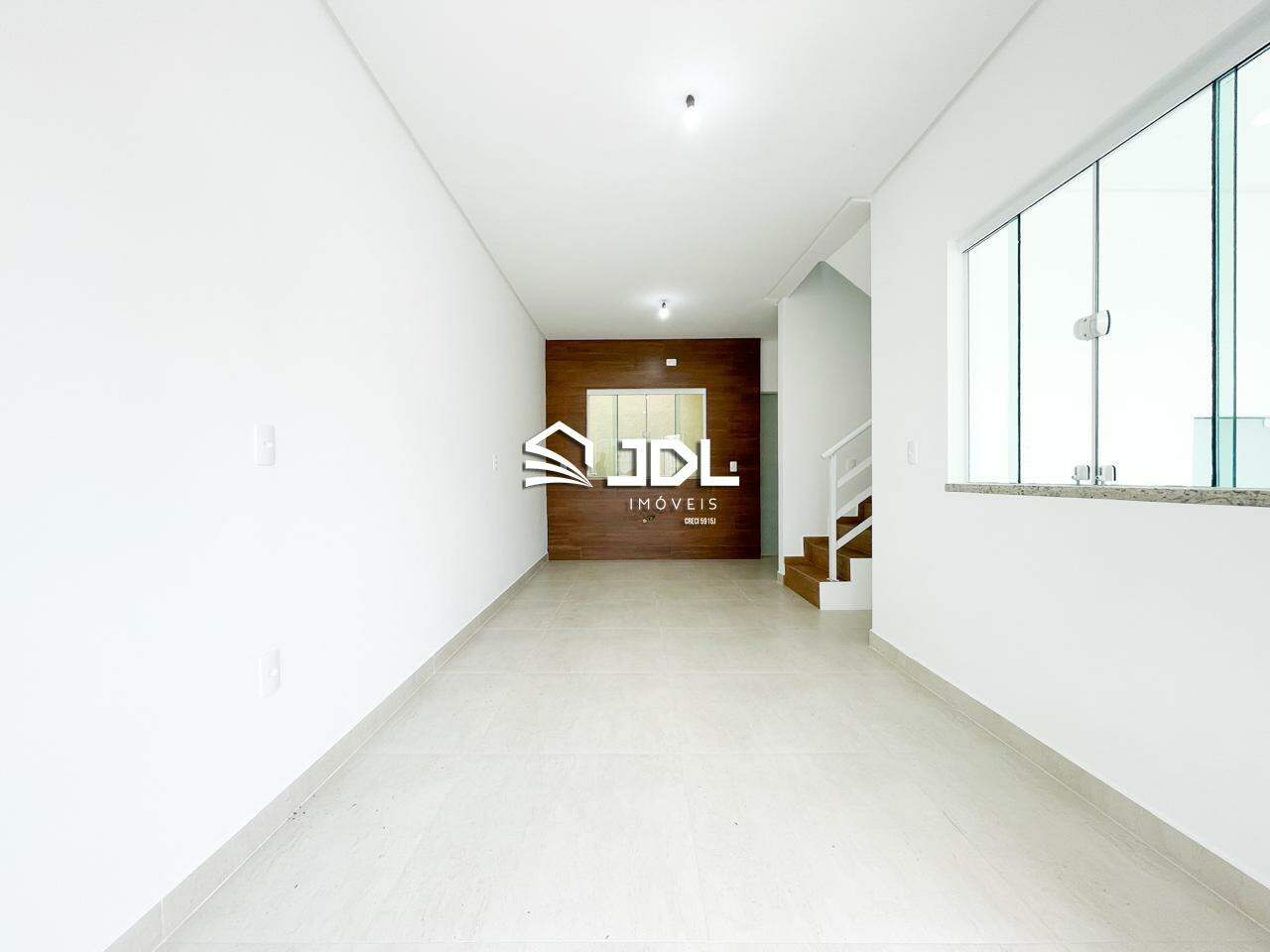 Casa à venda no bairro Armação: 