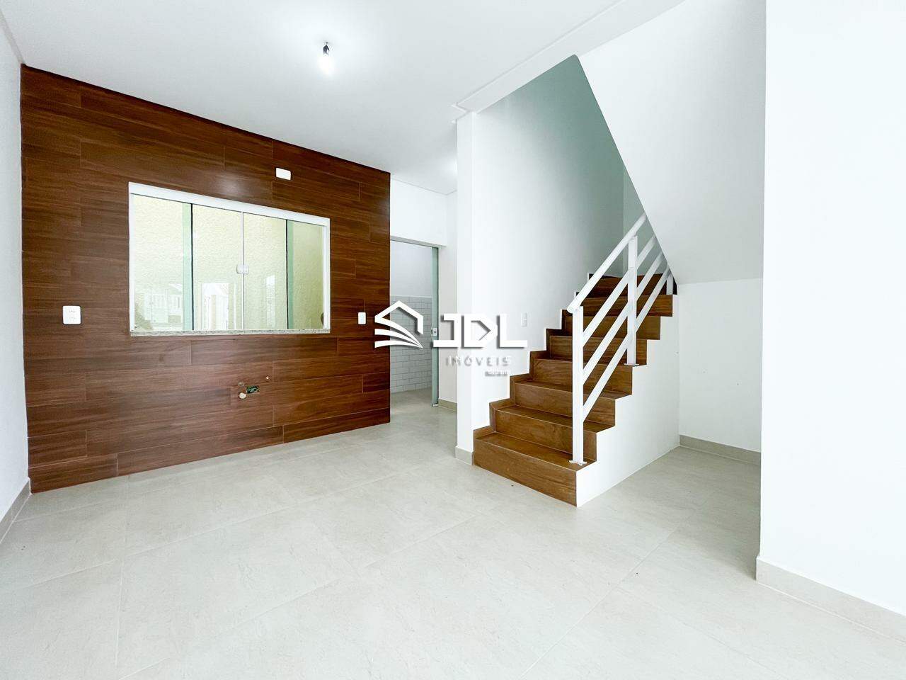 Casa à venda no bairro Armação: 