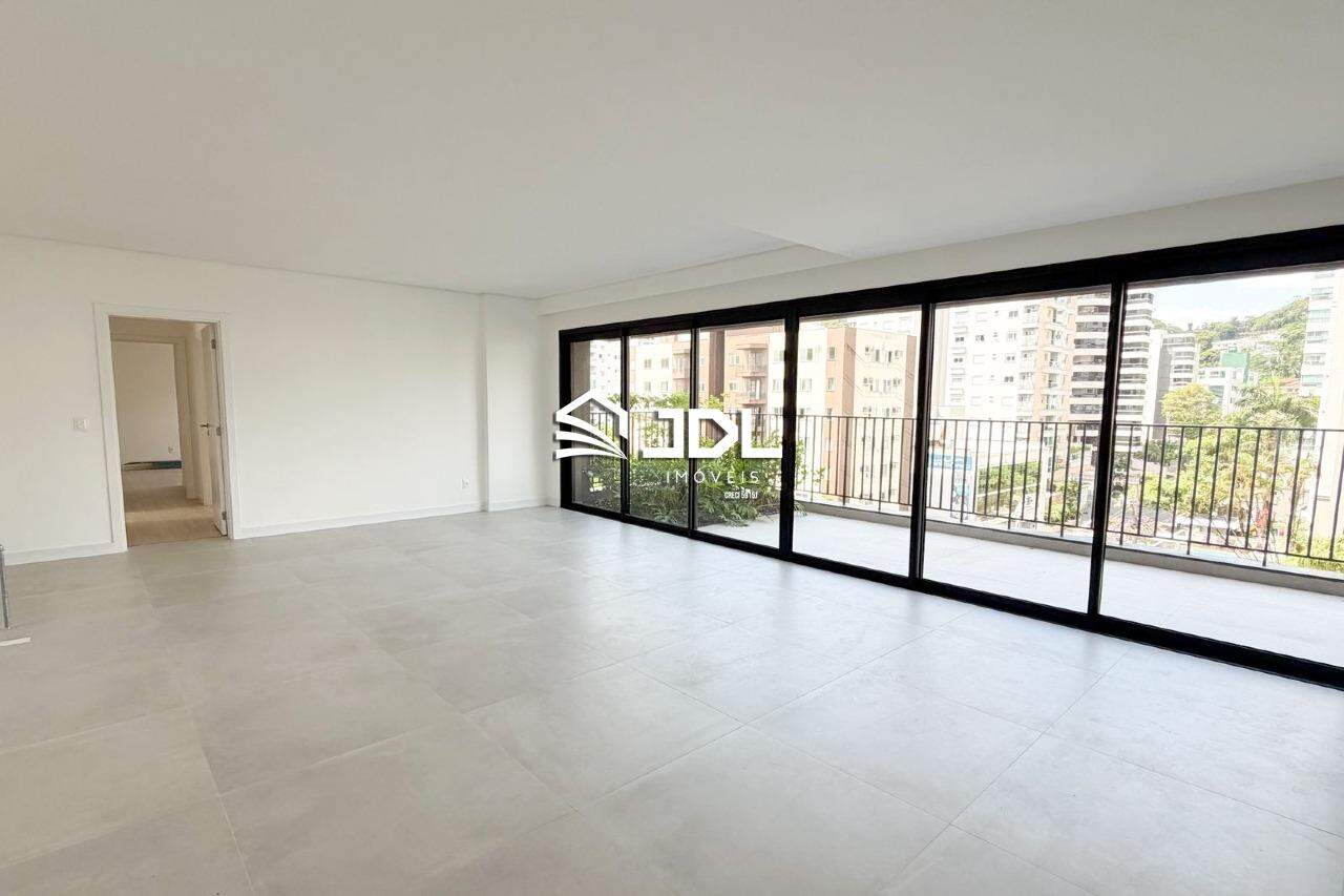 Apartamento à venda no bairro Victor Konder: 