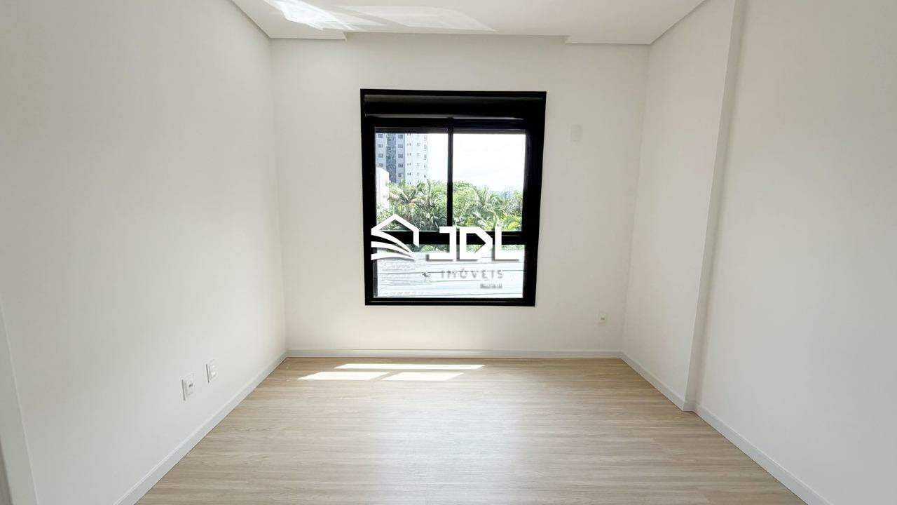 Apartamento à venda no bairro Victor Konder: 