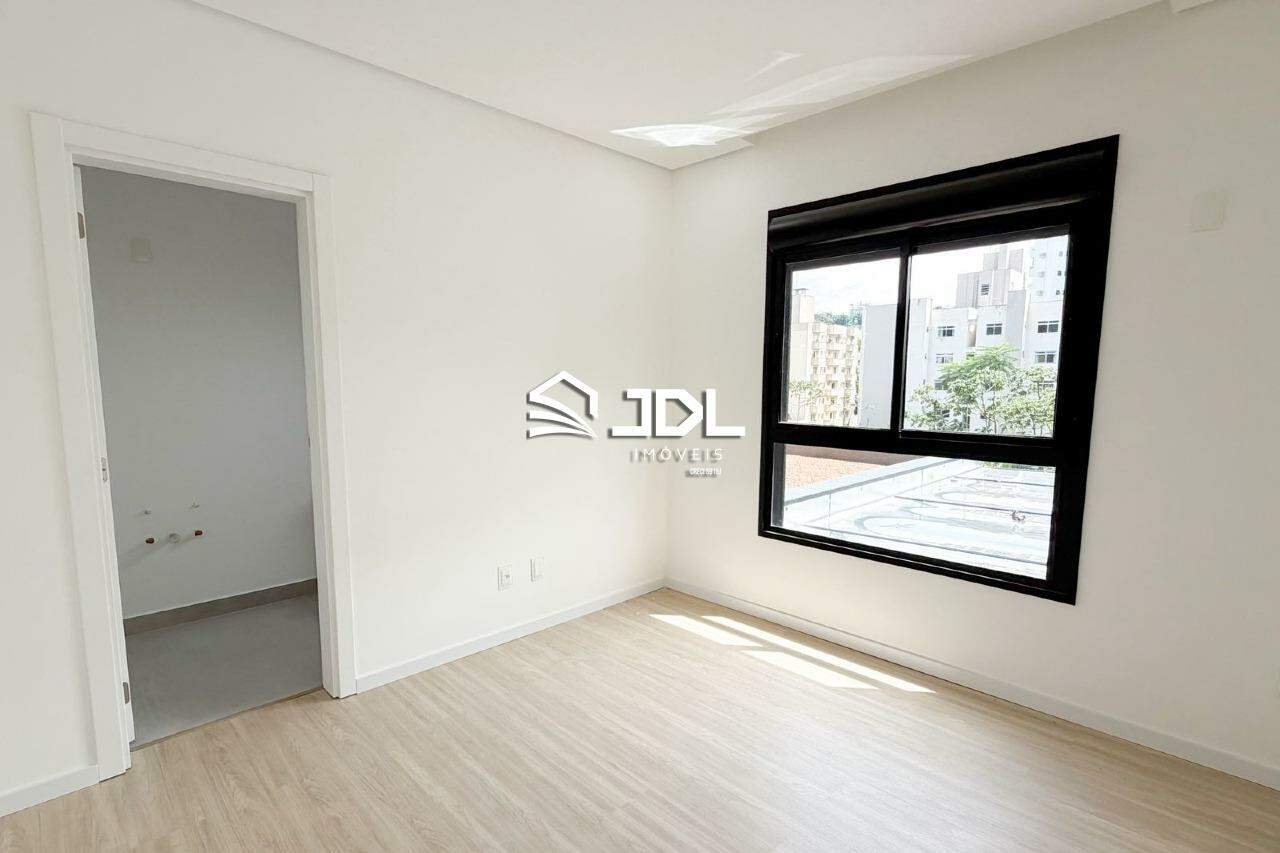 Apartamento à venda no bairro Victor Konder: 