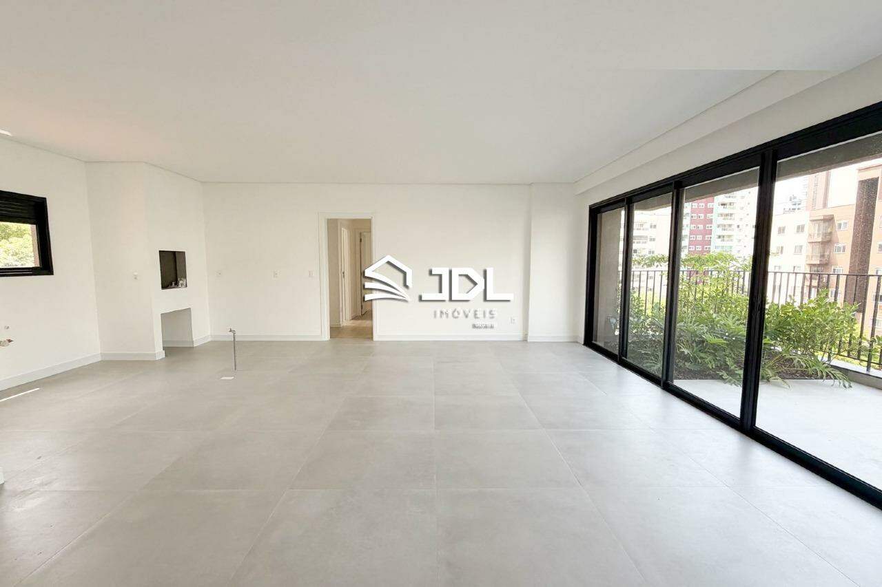 Apartamento à venda no bairro Victor Konder: 