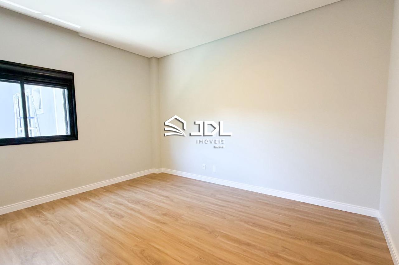 Casa à venda no bairro Escola Agrícola: 