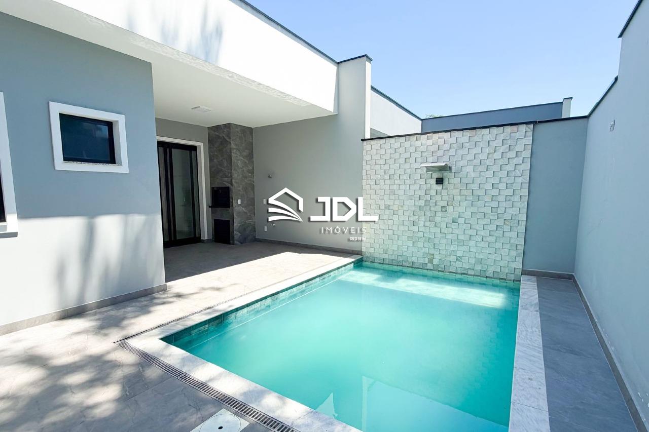 Casa à venda no bairro Escola Agrícola: 