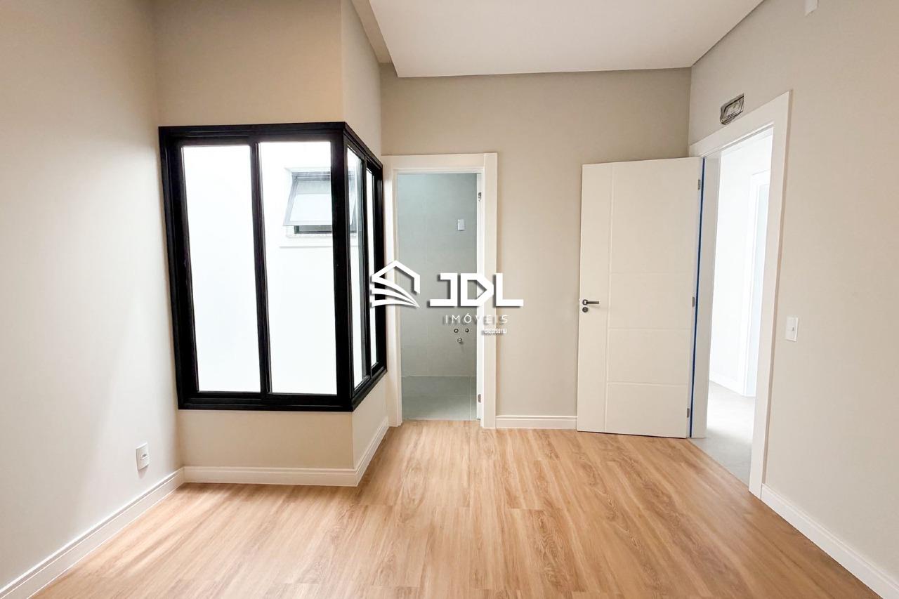 Casa Térrea Alto padrão no Bairro Escola Agrícola — foto 4