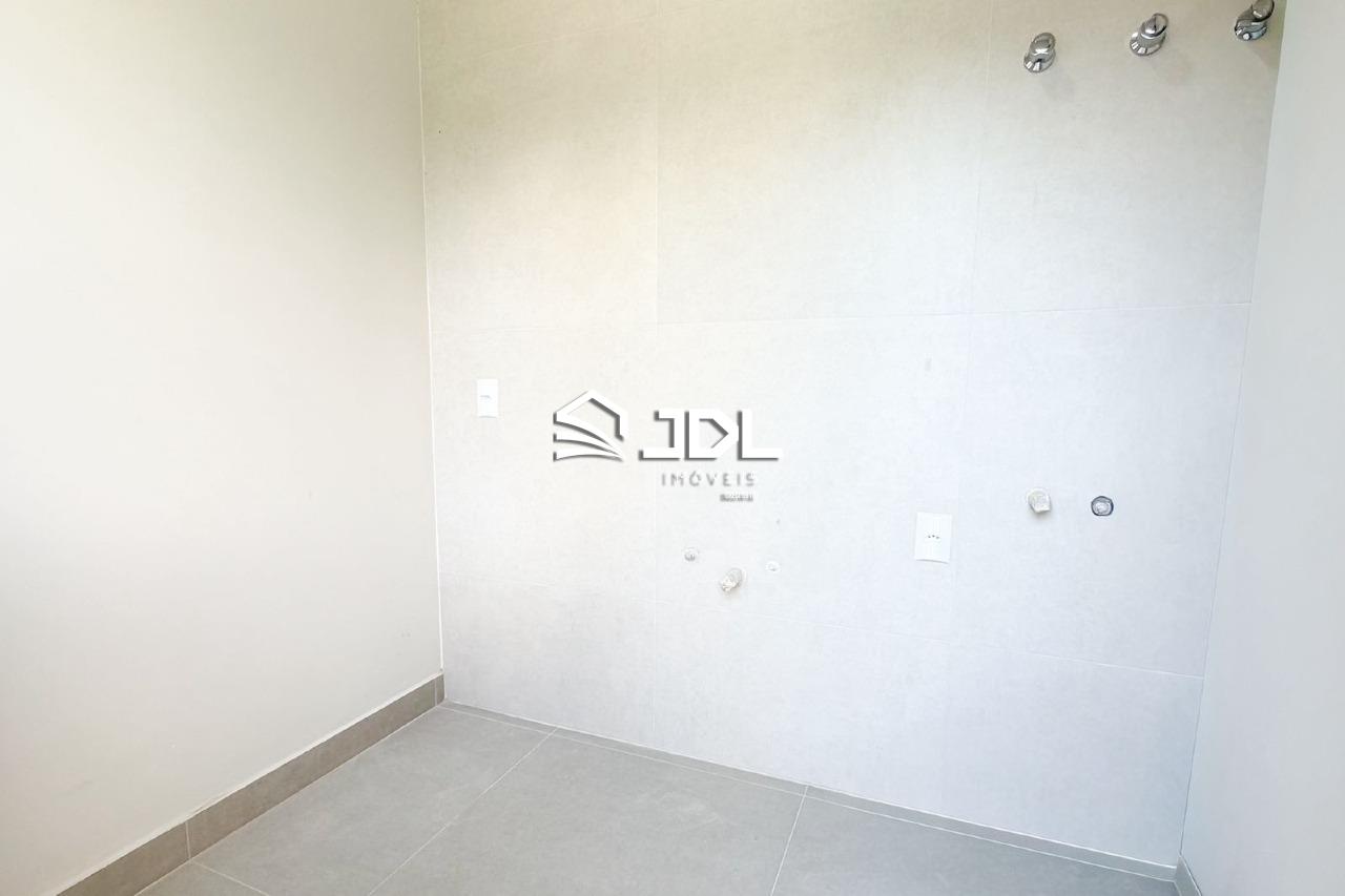 Casa à venda no bairro Escola Agrícola: 